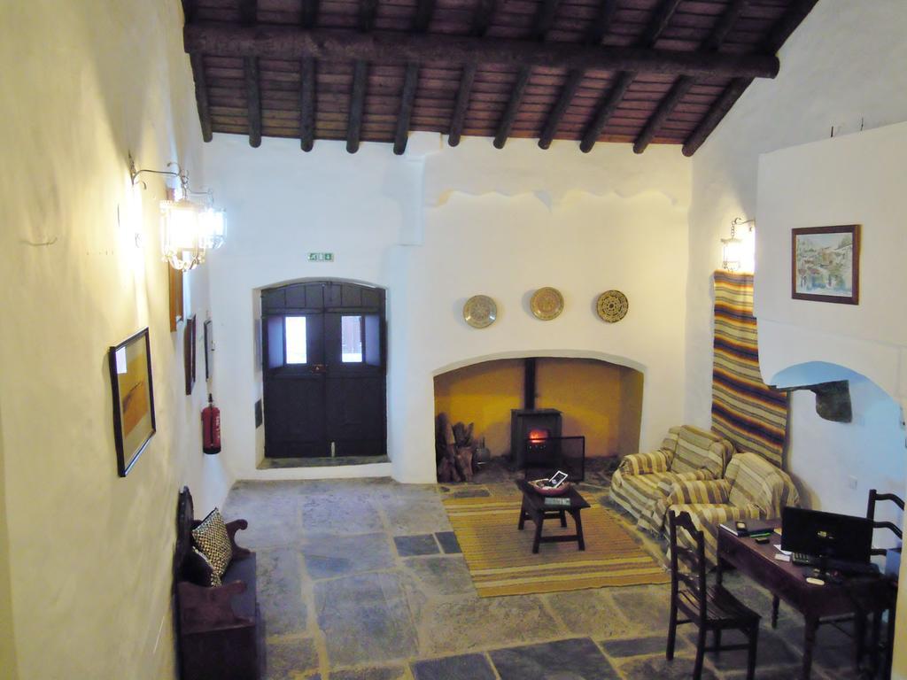 Gasthaus Dom Nuno - Turismo De Habitacao Monsaraz Exterior foto